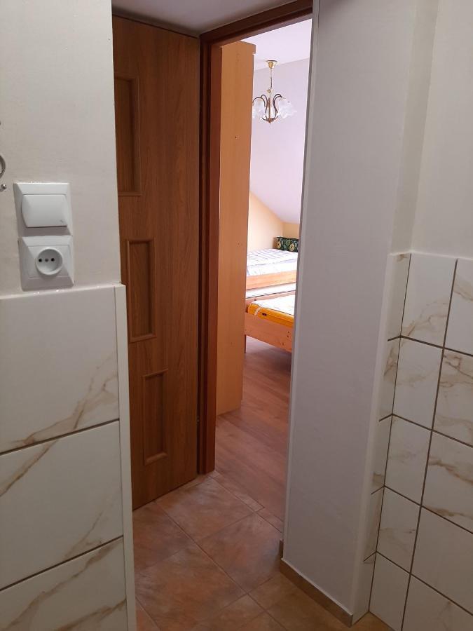 Apartamento Der Kleine Bauernhof Keine Arbeiter Zadnych Pracownikow Lubiatow  Exterior foto