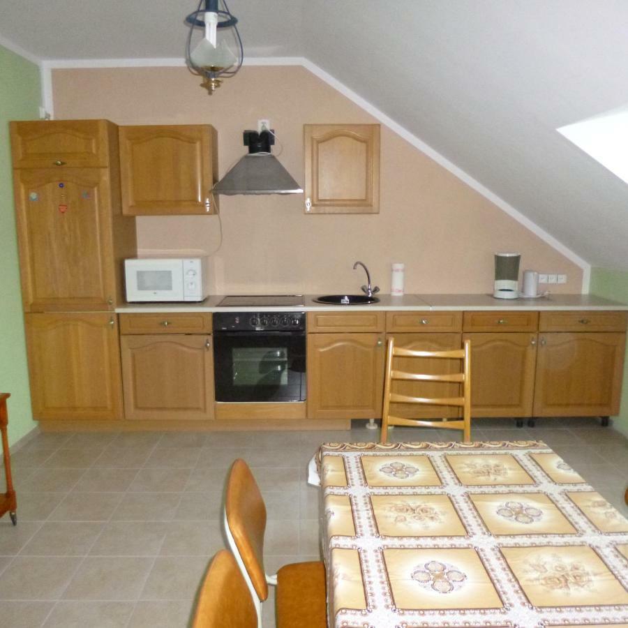 Apartamento Der Kleine Bauernhof Keine Arbeiter Zadnych Pracownikow Lubiatow  Exterior foto