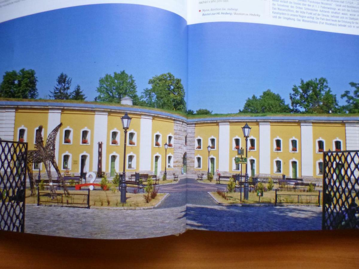 Apartamento Der Kleine Bauernhof Keine Arbeiter Zadnych Pracownikow Lubiatow  Exterior foto